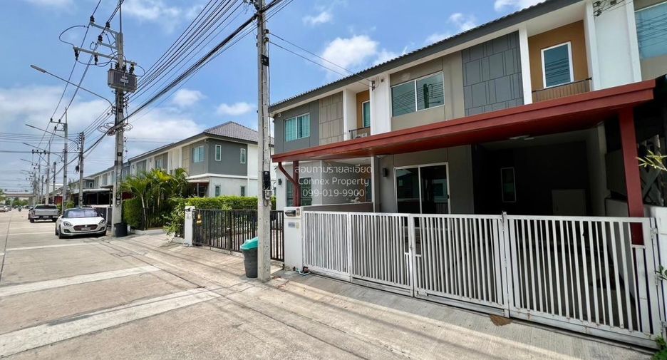 Casa adosada en venta de 3 habitaciones en Mueang Samut Sakhon, Samut Sakhon