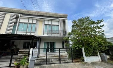 For sale 3 bedrooms townhouse in Pak Kret, Nonthaburi