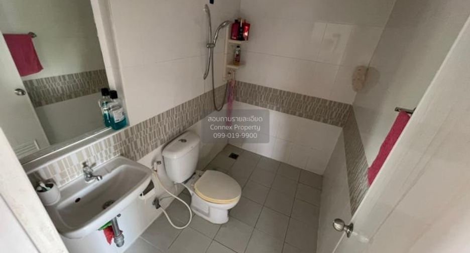 For sale 3 bedrooms townhouse in Pak Kret, Nonthaburi