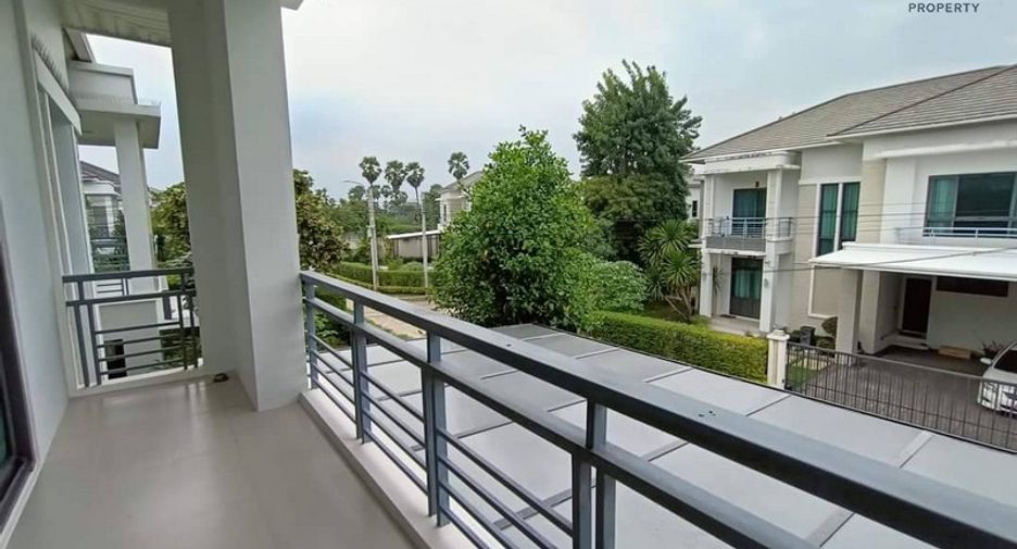 For sale 4 bedrooms house in Mueang Nonthaburi, Nonthaburi