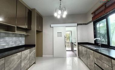 For sale 4 bedrooms house in Mueang Nonthaburi, Nonthaburi