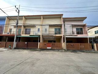 Casa adosada en venta de 3 habitaciones en Wang Noi, Phra Nakhon Si Ayutthaya