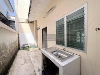 Casa adosada en venta de 3 habitaciones en Wang Noi, Phra Nakhon Si Ayutthaya