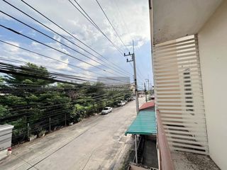 Casa adosada en venta de 3 habitaciones en Wang Noi, Phra Nakhon Si Ayutthaya