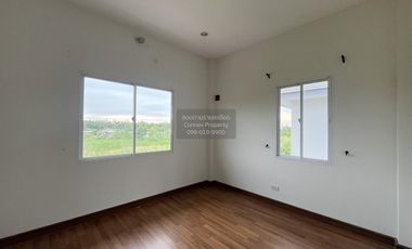 For sale 3 bedrooms house in Khlong Sam Wa, Bangkok