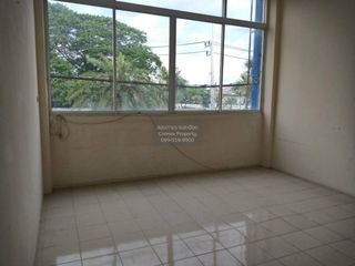 For sale 4 bedrooms retail Space in Mueang Nakhon Pathom, Nakhon Pathom