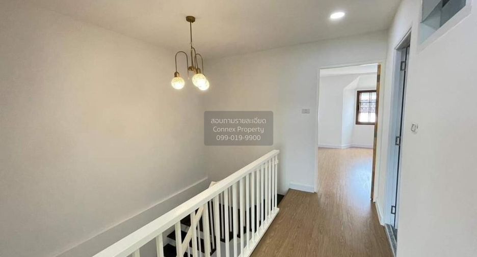 For sale 4 bedrooms townhouse in Mueang Nonthaburi, Nonthaburi