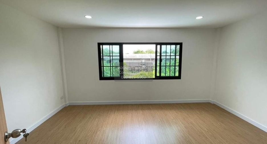 For sale 4 bedrooms townhouse in Mueang Nonthaburi, Nonthaburi