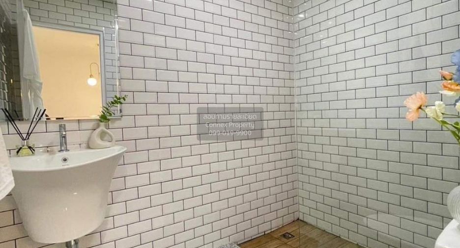 For sale 4 bedrooms townhouse in Mueang Nonthaburi, Nonthaburi