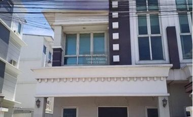 For sale 2 bedrooms townhouse in Lat Krabang, Bangkok
