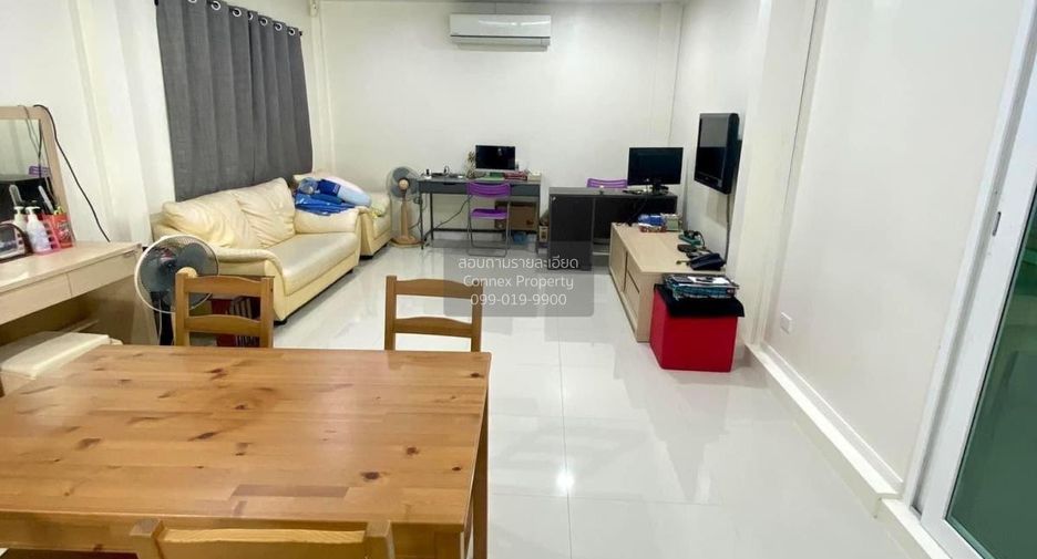 Casa en venta de 3 habitaciones en Min Buri, Bangkok