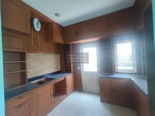 Продажа 3 спальни дом в Тхунг Кхру, Бангкок