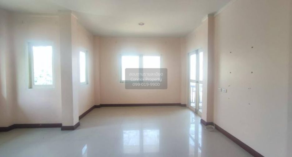 Casa en venta de 3 habitaciones en Thung Khru, Bangkok
