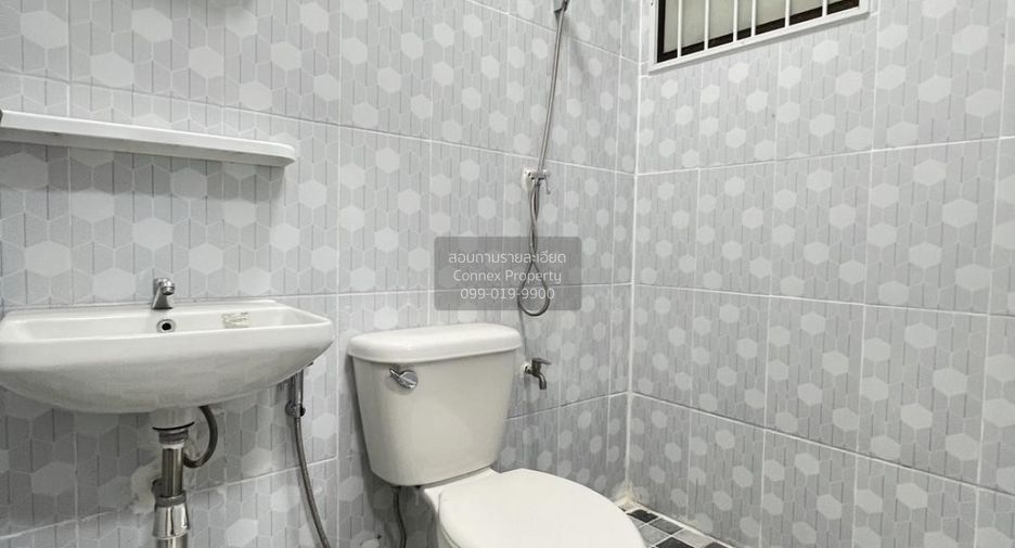For sale 2 bedrooms townhouse in Bang Bua Thong, Nonthaburi