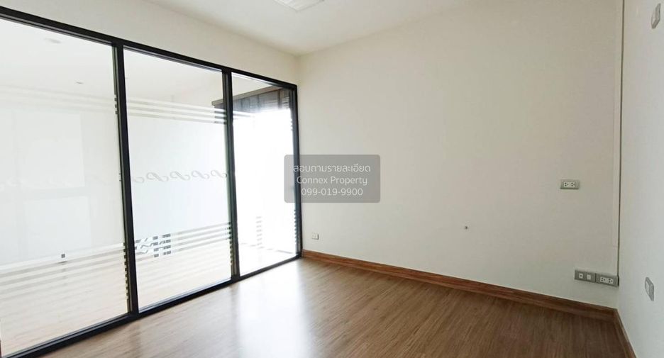 For sale 4 bedrooms townhouse in Bueng Kum, Bangkok
