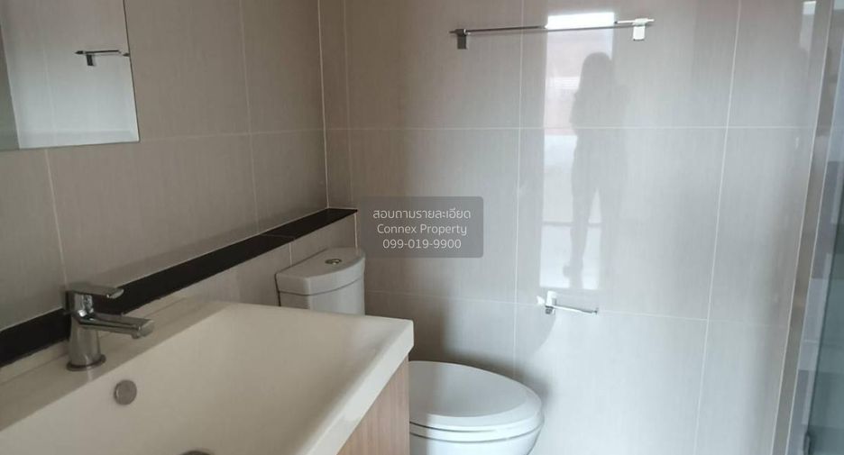 For sale 4 bedrooms townhouse in Bueng Kum, Bangkok
