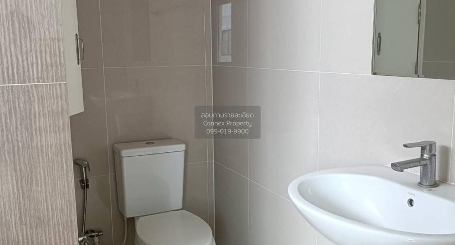For sale 4 bedrooms townhouse in Bueng Kum, Bangkok