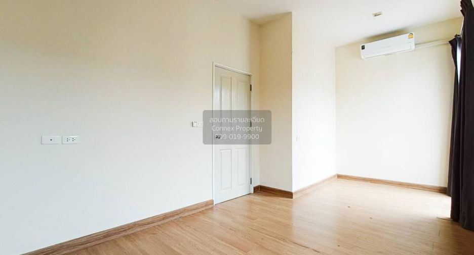 Продажа 4 спальни таунхаус в Sai Noi, Нонтабури