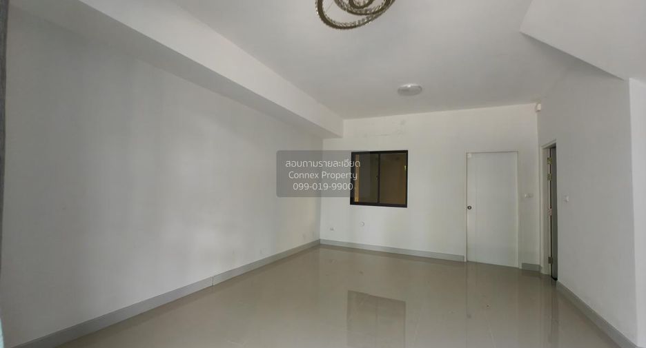Casa adosada en venta de 3 habitaciones en Bang Yai, Nonthaburi