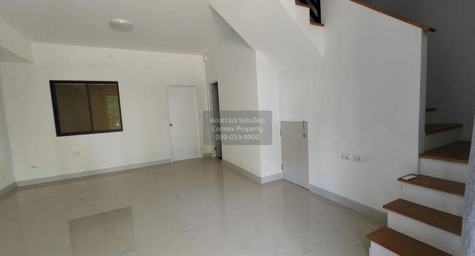 Casa adosada en venta de 3 habitaciones en Bang Yai, Nonthaburi