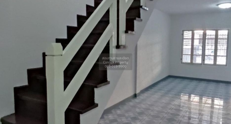 Casa adosada en venta de 2 habitaciones en Lam Luk Ka, Pathum Thani