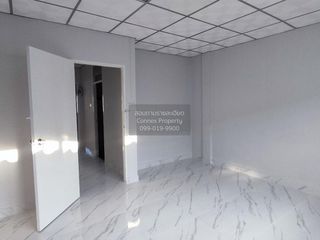 For sale 2 bedrooms townhouse in Lam Luk Ka, Pathum Thani