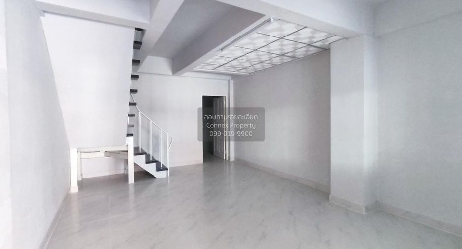 For sale 2 bedrooms townhouse in Mueang Nonthaburi, Nonthaburi