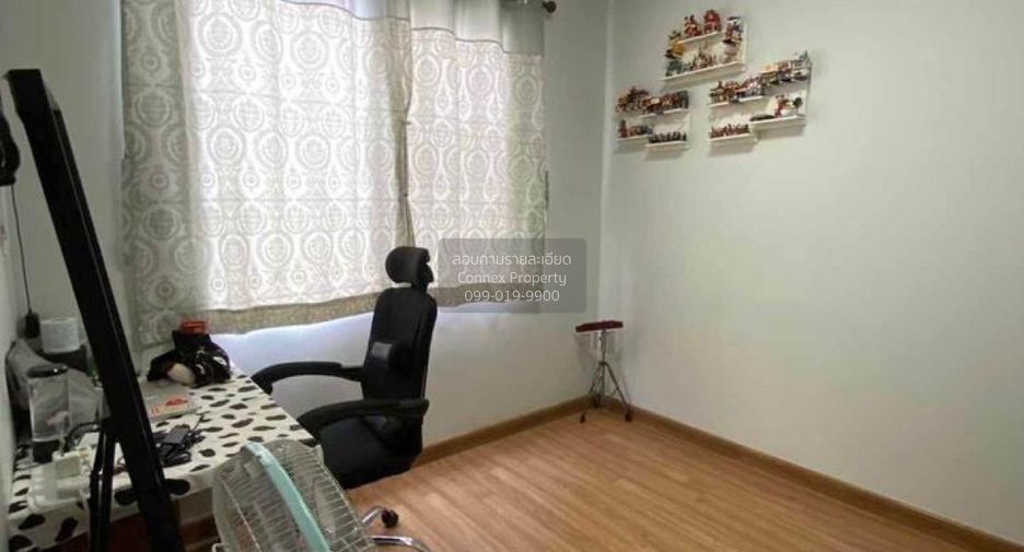 For sale 3 bedrooms townhouse in Sai Noi, Nonthaburi