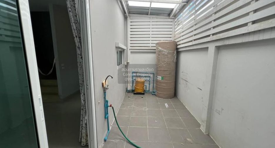 For sale 3 bedrooms townhouse in Phutthamonthon, Nakhon Pathom