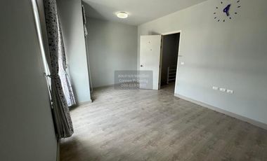 For sale 3 bedrooms townhouse in Phutthamonthon, Nakhon Pathom