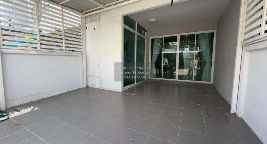 For sale 3 bedrooms townhouse in Phutthamonthon, Nakhon Pathom