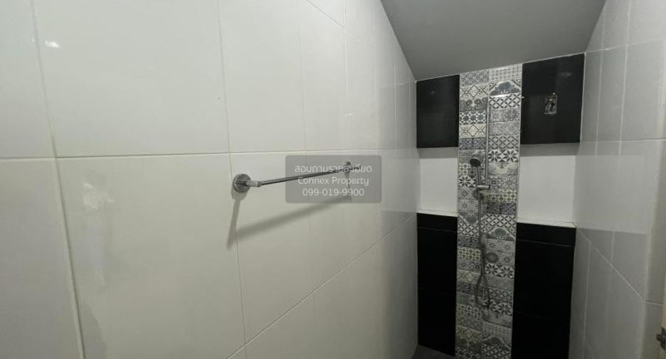 For sale 3 bedrooms townhouse in Phutthamonthon, Nakhon Pathom