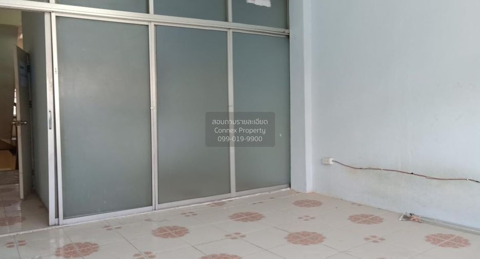 Local comercial en venta de 5 habitaciones en Bang Kapi, Bangkok