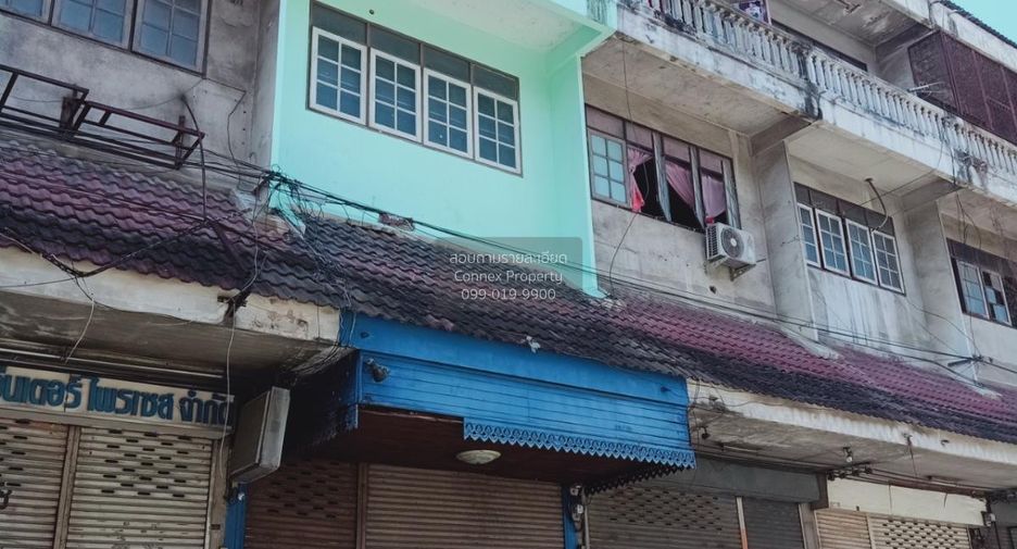 Local comercial en venta de 5 habitaciones en Bang Kapi, Bangkok