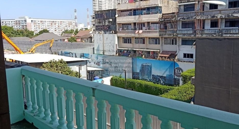 Local comercial en venta de 5 habitaciones en Bang Kapi, Bangkok