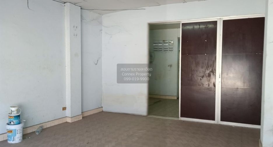 Local comercial en venta de 5 habitaciones en Bang Kapi, Bangkok