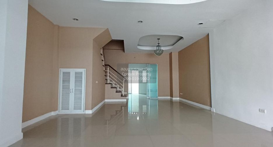 For sale 2 bedrooms townhouse in Khan Na Yao, Bangkok