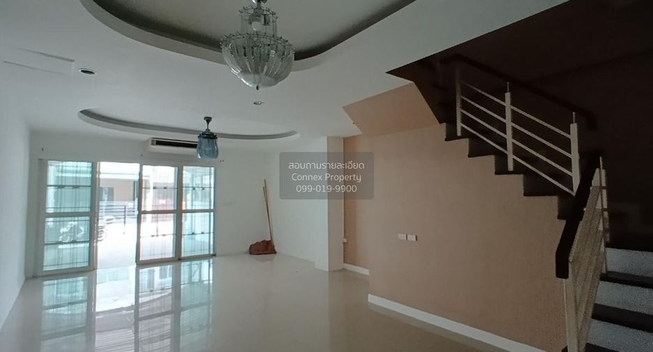 For sale 2 bedrooms townhouse in Khan Na Yao, Bangkok