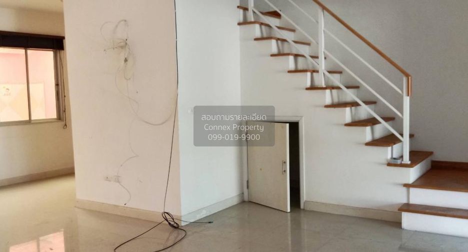 For sale 3 bedrooms townhouse in Bang Pa-in, Phra Nakhon Si Ayutthaya