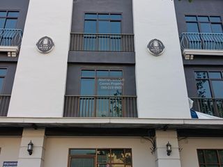 Local comercial en venta de 3 habitaciones en Wang Thonglang, Bangkok