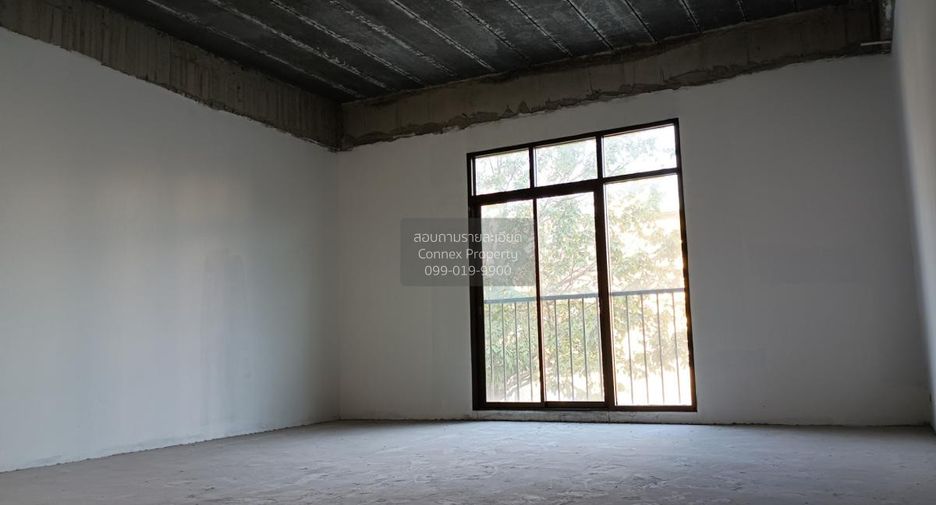 Local comercial en venta de 3 habitaciones en Wang Thonglang, Bangkok