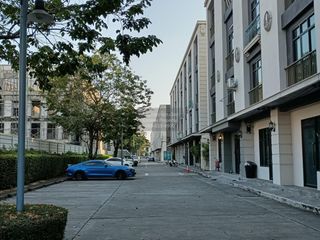 Local comercial en venta de 3 habitaciones en Wang Thonglang, Bangkok
