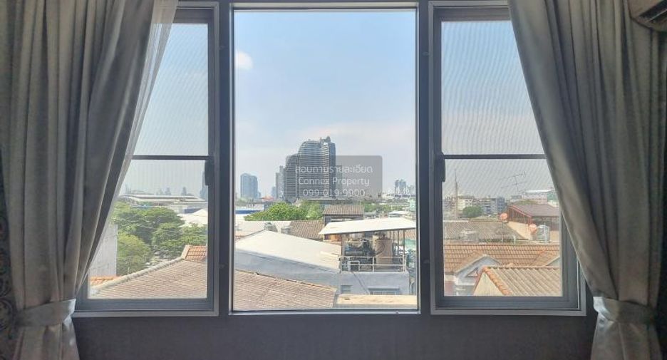 For sale 1 bed condo in Mueang Samut Prakan, Samut Prakan