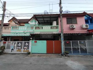 À vendre 2 chambres maison de ville à Khlong Luang, Pathum Thani