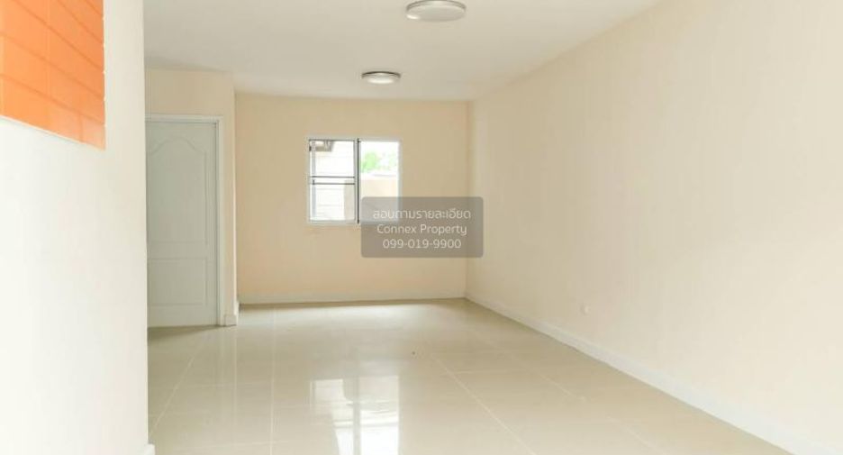 For sale 3 bedrooms townhouse in Mueang Nonthaburi, Nonthaburi