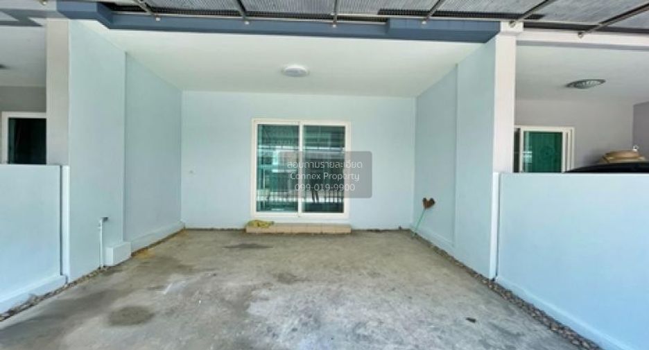 For sale 3 bedrooms townhouse in Pak Kret, Nonthaburi