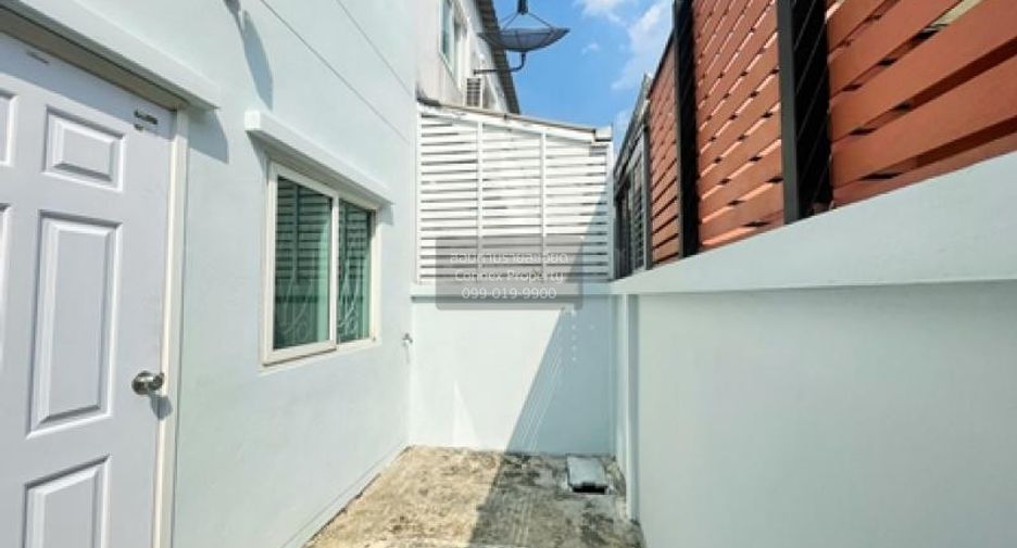 For sale 3 bedrooms townhouse in Pak Kret, Nonthaburi