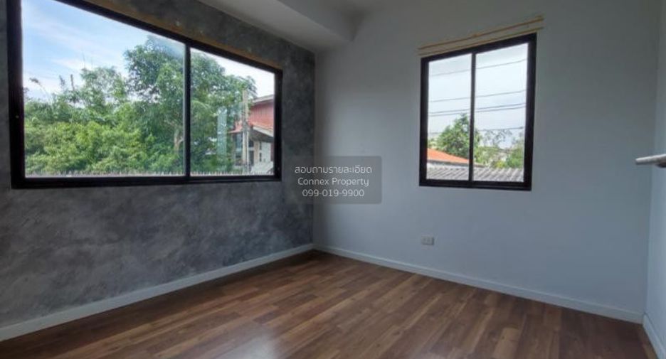 出售 3 卧室 联排别墅 在 Thung Khru, 曼谷