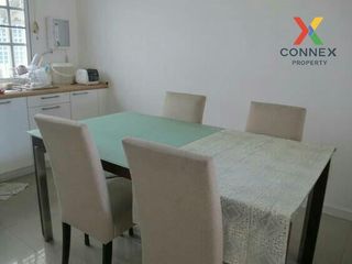 Casa adosada en venta de 3 habitaciones en Bang Kapi, Bangkok