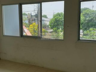À vendre 2 chambres maison de ville à Khlong Luang, Pathum Thani